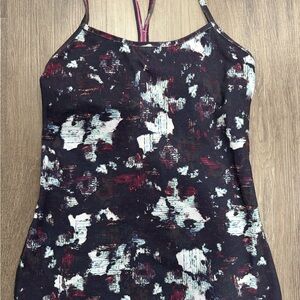 Lululemon Athletica Black and Green Fitted Camisole